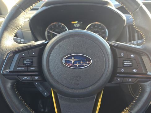 Used 2022 Subaru Crosstrek 2.5i Sport w/ Moonroof Package image 22