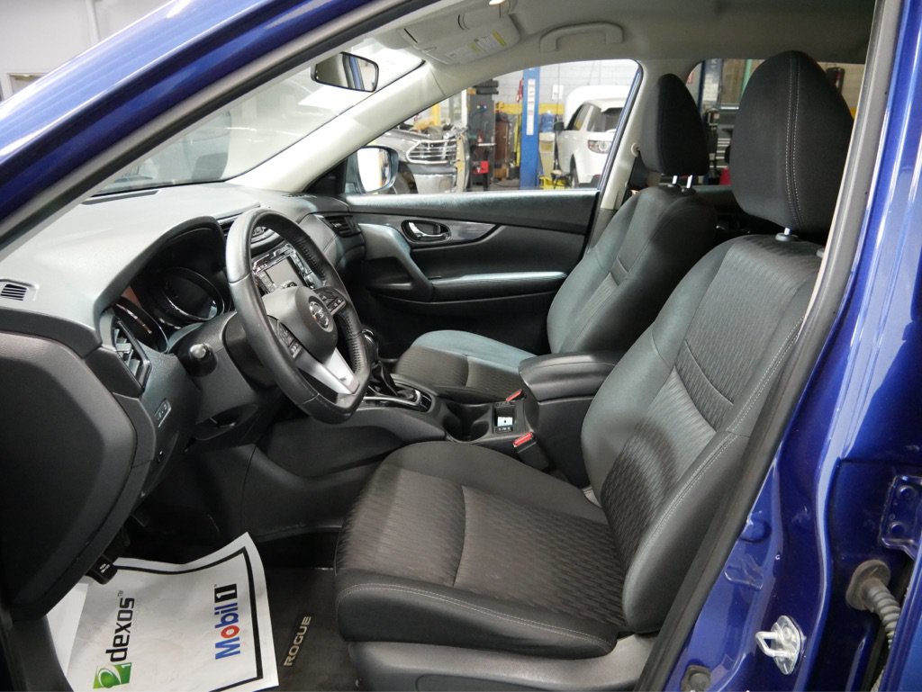 Used 2018 Nissan Rogue SV AWD/4WD image 22