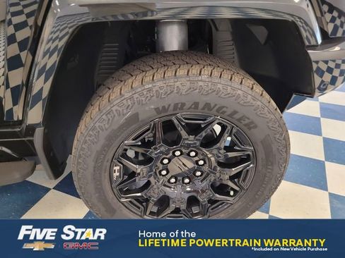 New 2025 GMC Hummer EV 2X AWD/4WD image 15