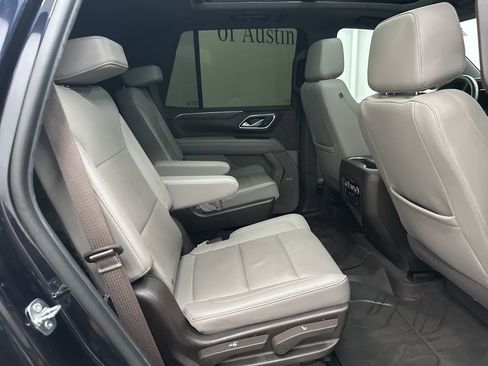 Used 2023 Chevrolet Tahoe Z71 w/ Luxury Package AWD/4WD image 23