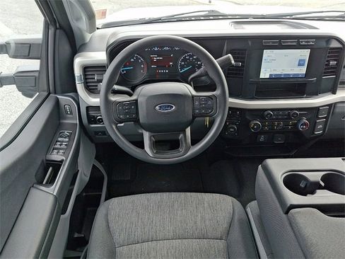 Used 2023 Ford F250 XL w/ STX Appearance Package image 11