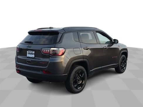 Used 2023 Jeep Compass Trailhawk image 8