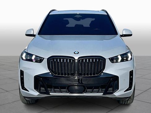 Used 2024 BMW X5 xDrive40i w/ M Sport Package image 4