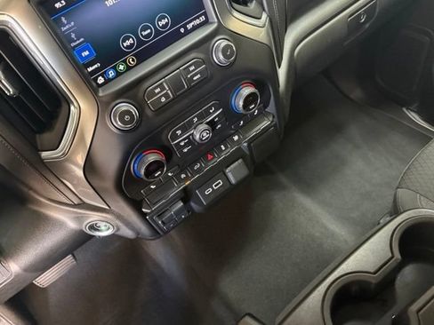 Used 2021 Chevrolet Silverado 1500 LT AWD/4WD image 24