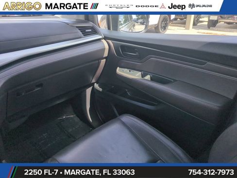 Used 2019 Honda Odyssey EX-L image 19