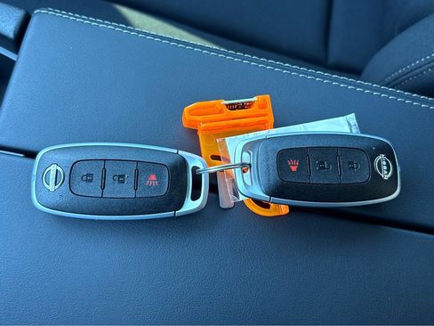 New 2026 Nissan Rogue S image 33