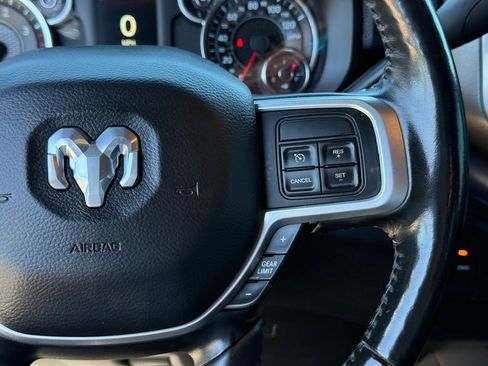 Used 2020 RAM 2500 Big Horn w/ Level 1 Equipment Group AWD/4WD image 17