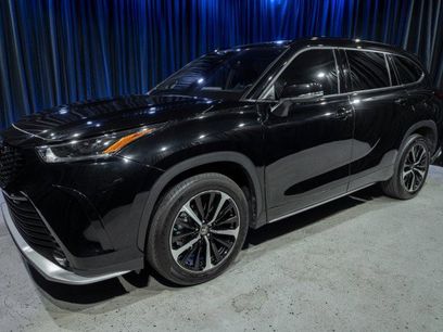 Used 2021 Toyota Highlander XSE