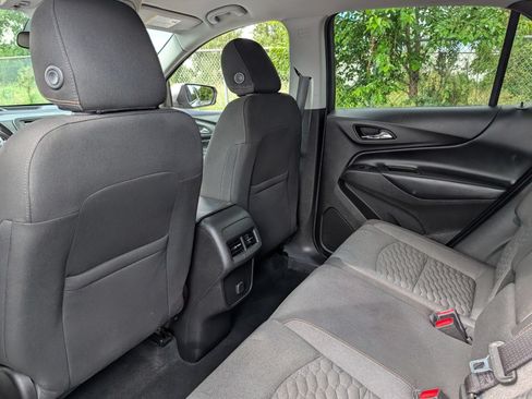 Used 2018 Chevrolet Equinox LT AWD/4WD image 19