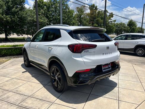 Used 2024 Buick Encore GX Sport Touring FWD image 13