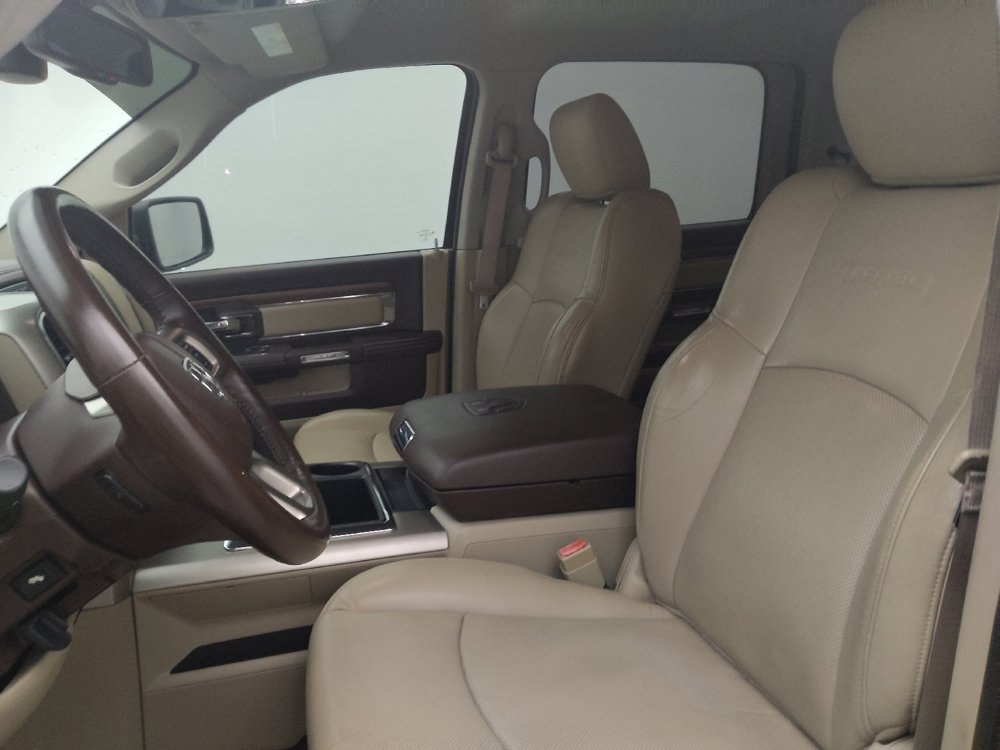 Used 2014 RAM 1500 Laramie RWD image 17