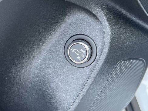 Used 2026 Buick Envista Preferred w/ Convenience I Package image 16