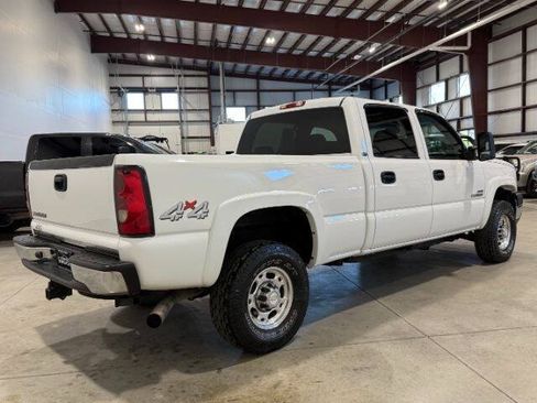 Used 2007 Chevrolet Silverado 2500 LT w/ Heavy-Duty Power Package AWD/4WD image 8