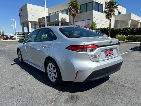 Used 2024 Toyota Corolla LE FWD image 5