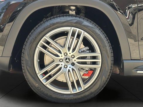 New 2026 Mercedes-Benz GLS 450 4MATIC image 27