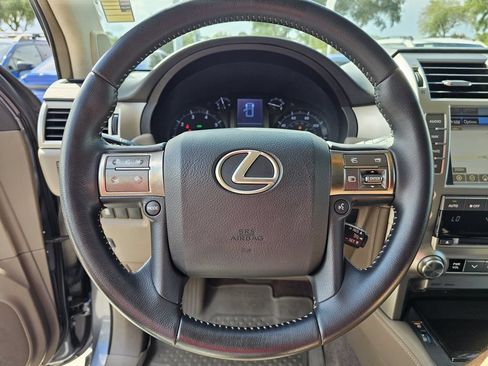 Used 2017 Lexus GX 460 w/ Navigation Package AWD/4WD image 22