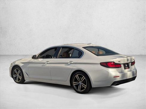 Used 2022 BMW 530i xDrive w/ Convenience Package image 8