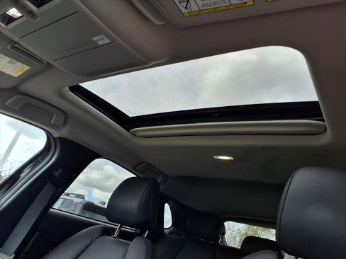 Used 2025 MAZDA CX-30 AWD 2.5 S w/ Preferred Package image 16