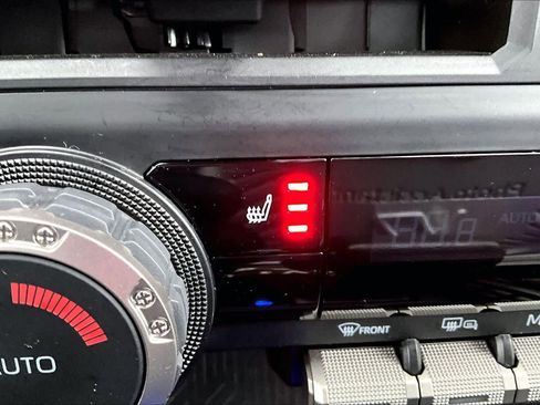 Certified 2025 Toyota Tacoma TRD Off-Road image 35