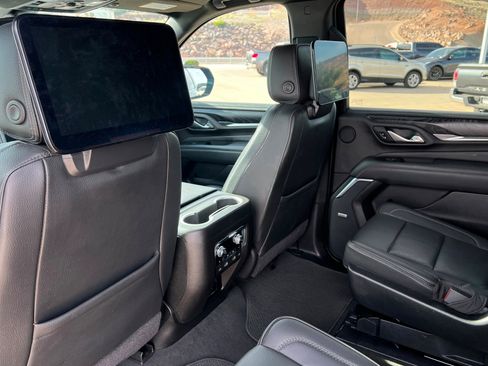 Used 2021 GMC Yukon XL Denali image 20