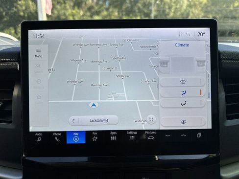 Used 2022 Ford Expedition XLT image 23