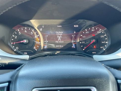 Used 2023 Jeep Compass Limited AWD/4WD image 12