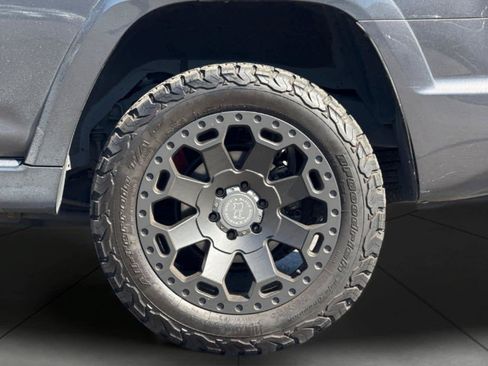 Used 2023 Toyota 4Runner TRD Sport w/ Technology Package AWD/4WD image 11