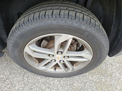 Used 2016 Chevrolet Equinox LTZ w/ Enhanced Convenience Package image 7