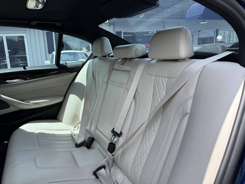 Used 2018 BMW 530i xDrive AWD/4WD image 17