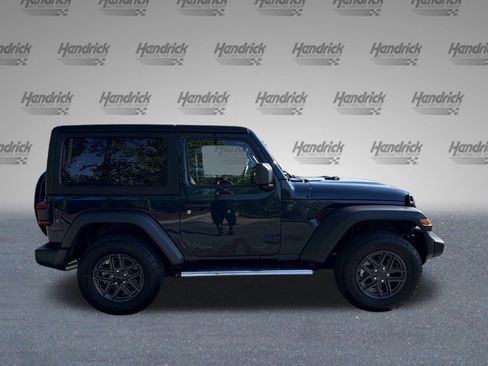 Used 2025 Jeep Wrangler Sport image 10
