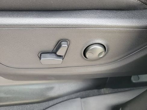 New 2026 RAM 1500 Big Horn AWD/4WD image 13