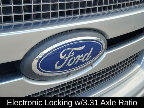 Used 2018 Ford F150 Platinum w/ Equipment Group 701A Luxury AWD/4WD image 5