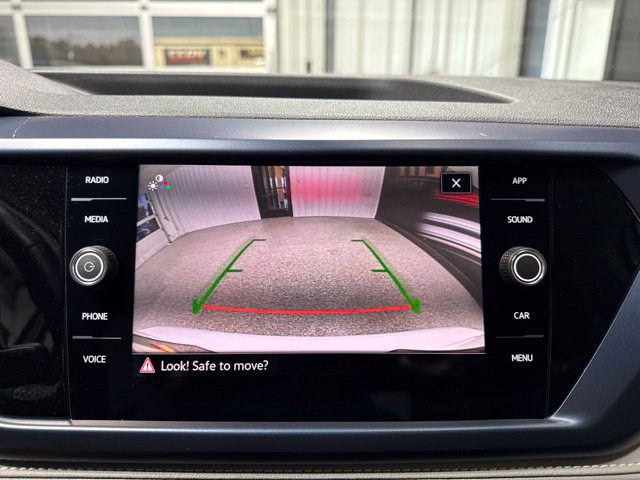 Used 2024 Volkswagen Taos SE FWD image 11