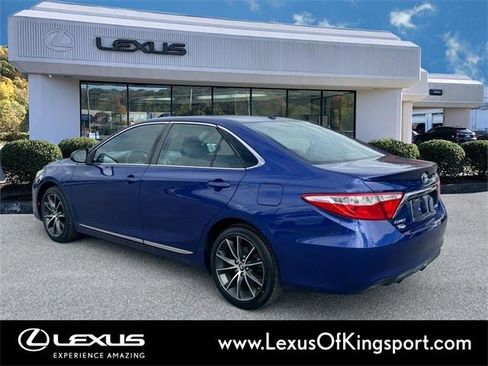 Used 2016 Toyota Camry XSE image 3