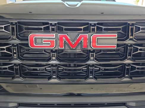 Used 2026 GMC Canyon Elevation RWD image 32