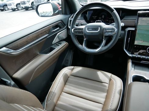 New 2026 GMC Acadia Denali Ultimate AWD/4WD image 11