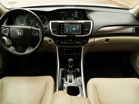Used 2016 Honda Accord EX-L image 19
