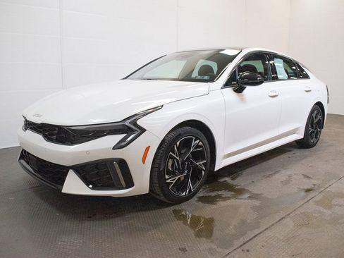 Used 2025 Kia K5 GT-Line w/ GT-Line Premium Package image 8
