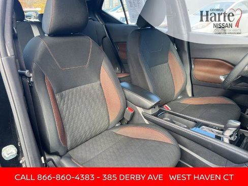 Certified 2024 Nissan Kicks SR image 18