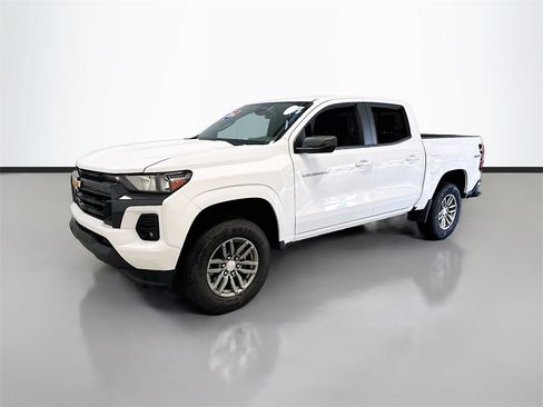 New 2024 Chevrolet Colorado LT w/ LT Convenience Package II image 2