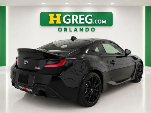 Used 2023 Toyota GR86 Premium RWD image 6