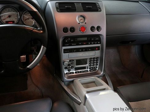 Used 2003 Aston Martin Vanquish Coupe image 21