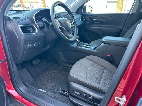 Used 2024 Chevrolet Equinox LT w/ LPO, Floor Liner Package FWD image 10