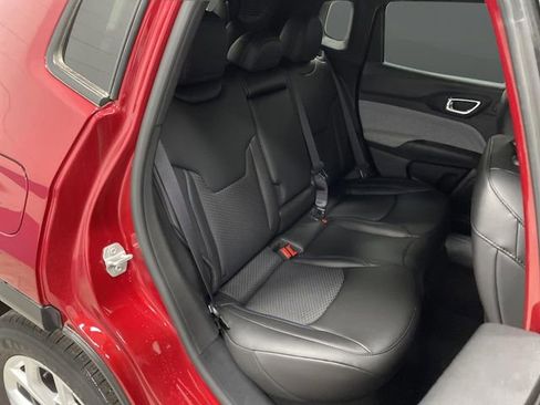 New 2025 Jeep Compass Latitude w/ Sun & Sound Group image 31