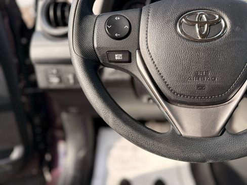 Used 2016 Toyota RAV4 LE image 17