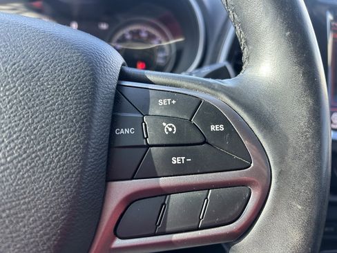 Used 2019 Jeep Cherokee Limited image 20