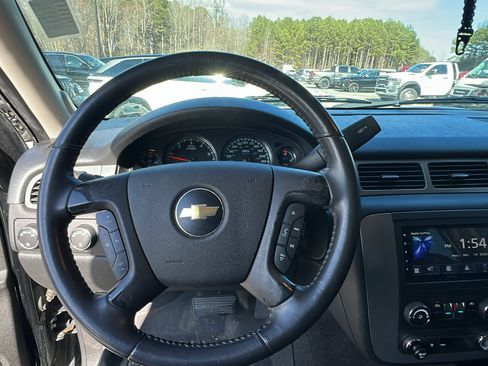 Used 2009 Chevrolet Avalanche LS image 21