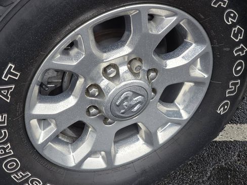 Used 2020 RAM 2500 Laramie image 10