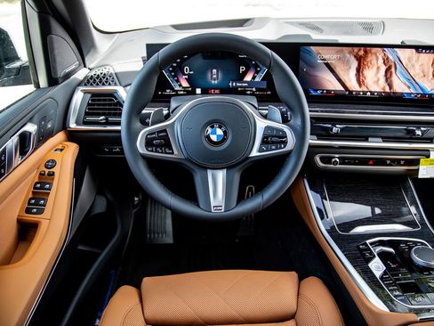 New 2026 BMW X5 xDrive40i w/ M Sport Package image 11