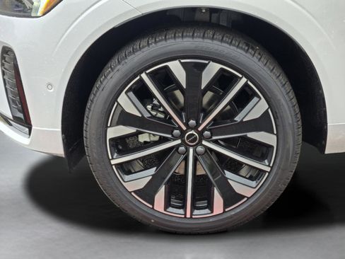 New 2026 Volvo XC60 B5 Ultra w/ Protection Package Premier AWD/4WD image 29